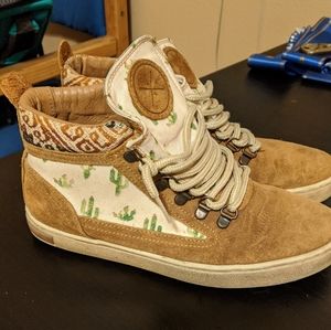 Inkkas "Prickly Camping Boot"